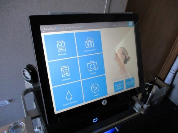 Edge Hydrafacial Elite (2019) For Sale - Image 6