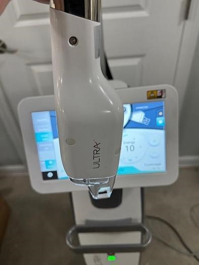 2023 Lutronic LaseMD ULTRA Fractional Laser - Image 5
