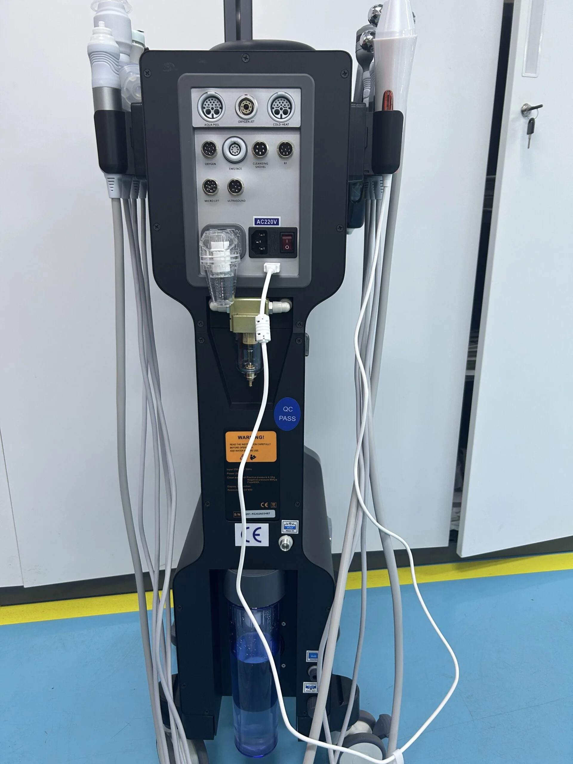 New Aesthetika AKUA Skin Facial System - Image 4