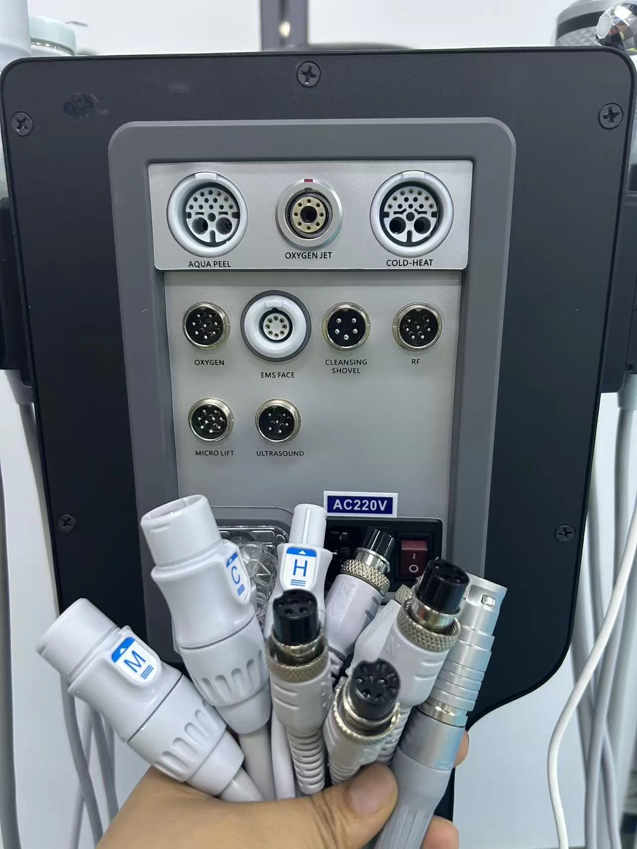 New Aesthetika AKUA Skin Facial System - Image 5